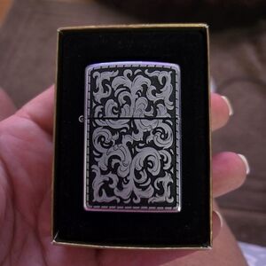 *Vintage* Zippo "Storming Scroll" Marlboro Lighter